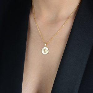 Colar  Glow With Me Dourado Religioso Medalha Espirito Santo